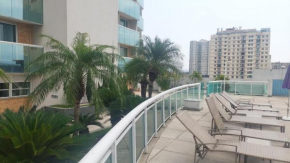 Flat com varanda, quarto de Morador Hotel 1112